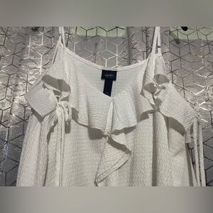 White ruffled blouse size M